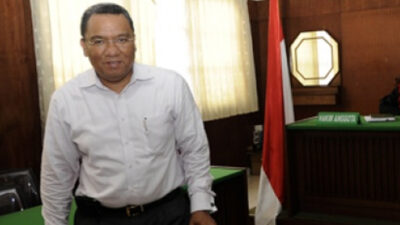 TV Tak Kunjungi Diperbaiki, PT  Sony Indonesia dan Service Center Sony Digugat Konsumen