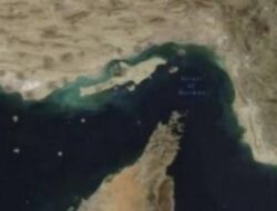 Sinyal Aneh Kapal di Selat Hormuz: Upaya Hindari Serangan
