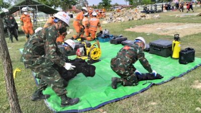 Delegasi Pemerintah Indonesia dari BNPB saat mengikuti sesi latihan dalam ASEAN Regional Disaster Emergency Response Simulation Exercise (ARDEX) 2025 di Phnom Penh, Kamboja.