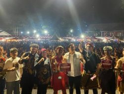 Wakil Wali Kota Singkawang Apresiasi Kemeriahan Parade Tari Gawe Dayak Naik Dango