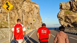 Sekjen PDIP Lari Pagi Sambil Nikmati Suasana di Pantai Cristo Rei Dili
