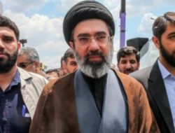 Pemimpin Tertinggi Iran Sebut Trump ‘Putus Asa’, Ungkap Alasan Setujui MoU AS-Iran