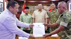Kemenhut Serahkan Persetujuan Lahan 961 Hektare untuk Pembangunan 17 Yonif Teritorial TNI AD