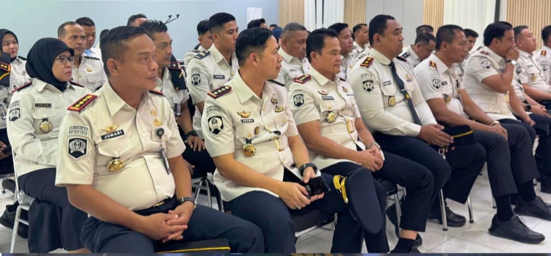 Kalapas Narkotika Bandarlampung saat mengikuti kegiatan penguatan karakter.