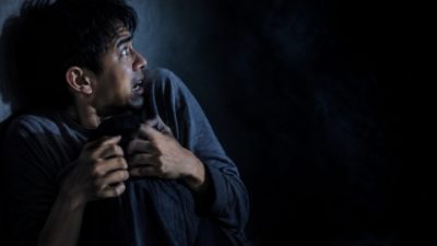 Apakah Orang Takut Gelap atau Sesuatu yang Tersembunyi di Baliknya?