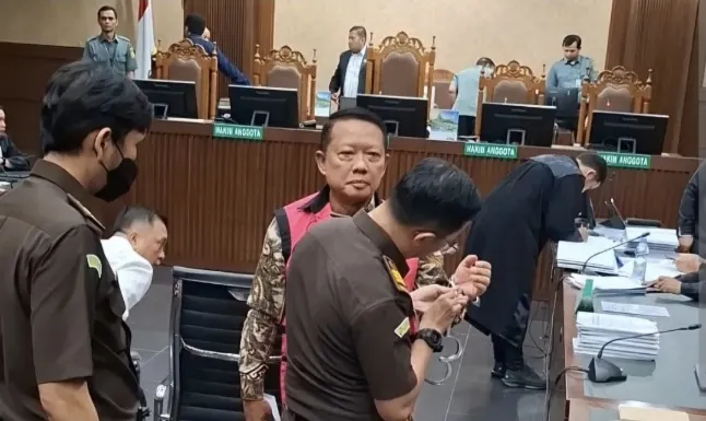 Hakim Tolak Batalkan Dakwaan Febrie, Perkara Emas 74 Kg dan Valas Dilanjutkan ke Pembuktian