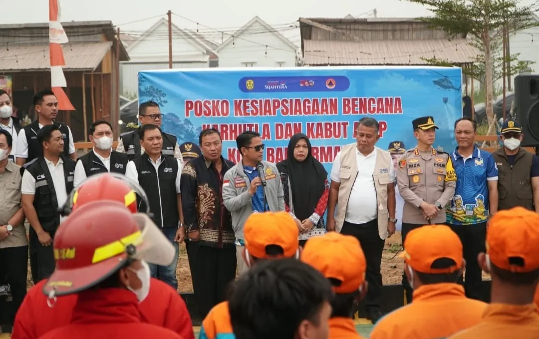 BRI Banjarmasin Beri 1.000 Paket Sembako untuk Masyarakat-Relawan Karhutla Sekaligus Perkuat UMKM Kalsel