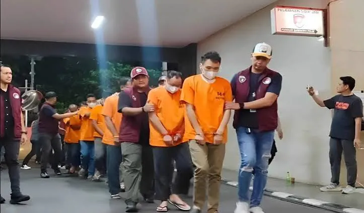Sepuluh Tersangka Lab Sabu Aceh Tiba di Jakarta