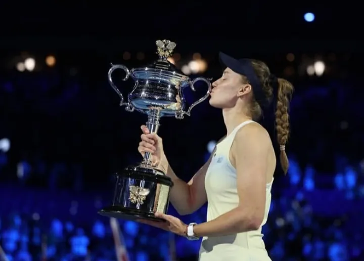 Elena Rybakina Cetak Sejarah, Jadi Petenis Kazakhstan Pertama yang Rebut Peringkat 1 Dunia