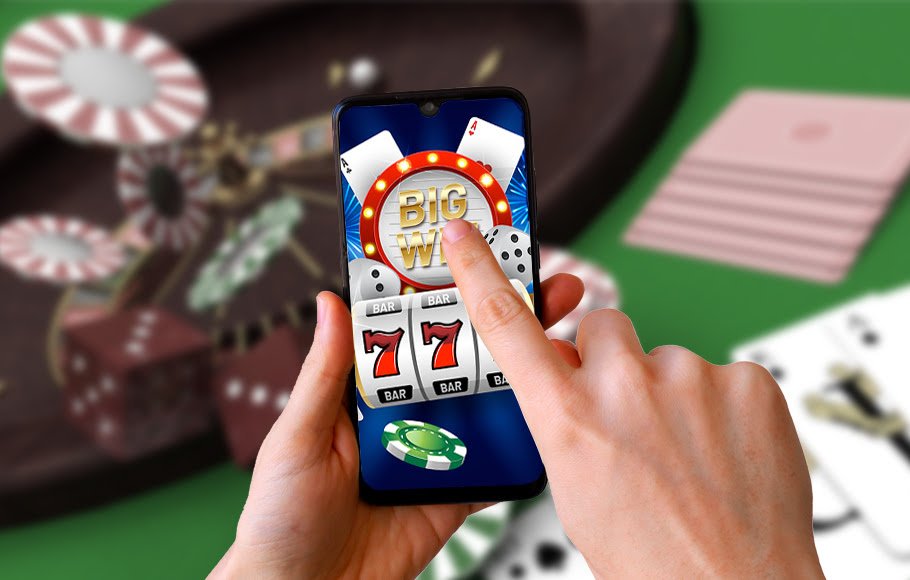 Gelapkan Dana Rp1,5 Miliar untuk Main Judi Online, Pegawai Bank Maluku Dibekuk Polisi