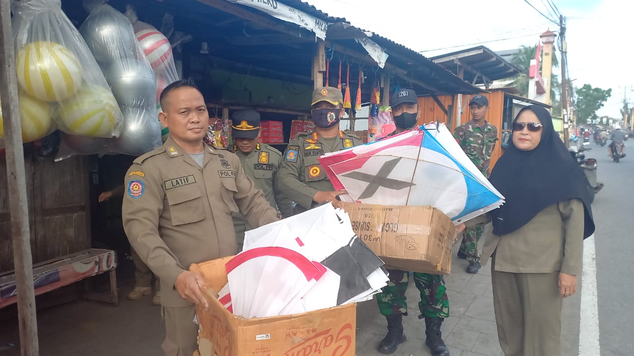 Penjual dan Pemain Layangan Dirazia Satpol PP Pontianak