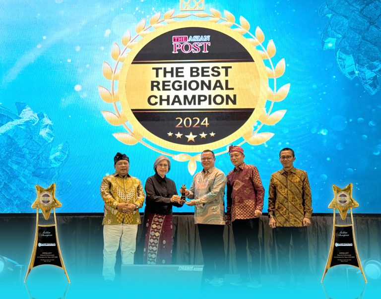 The Asian Post Beri Penghargaan, Bank Kalbar Dinobatkan The Best dalam Kategori KBM 1