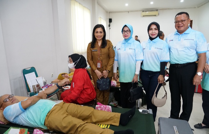 Apresiasi Bank Kalbar Gelar Donor Darah, Ini Kata Kepala OJK