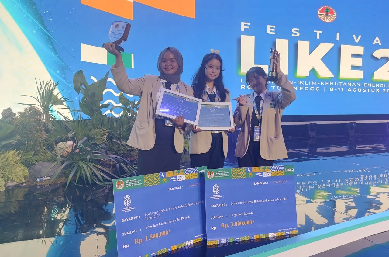 Tim LDBI SMA Negeri 1 Siantan Bikin Kalbar Bangga, Kurnia Srikandi Raih Best Speaker Diajang Lombat Debat di Jakarta