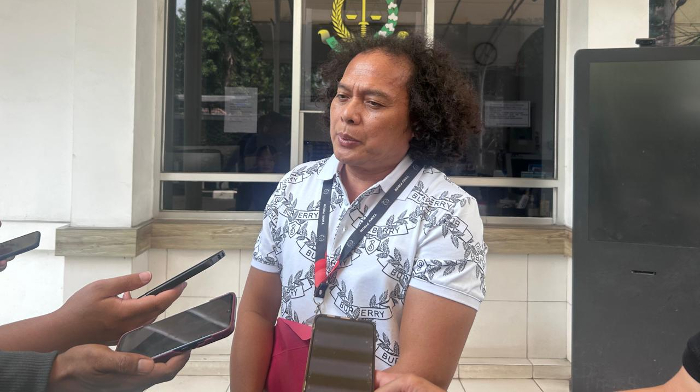 Datangi Jampidsus, Deolipa Yumara Minta Kasus Korupsi Pembelian 15 Pesawat MA60 Diusut