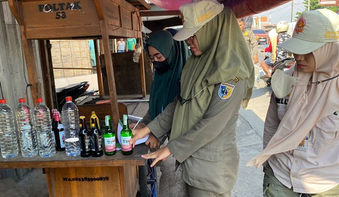 Sudah Mengkhawatirkan, Pemda Demak Diminta Gencarkan Sosialisasi dan Edukasi Tentang Bahaya Miras 'Es Moni'