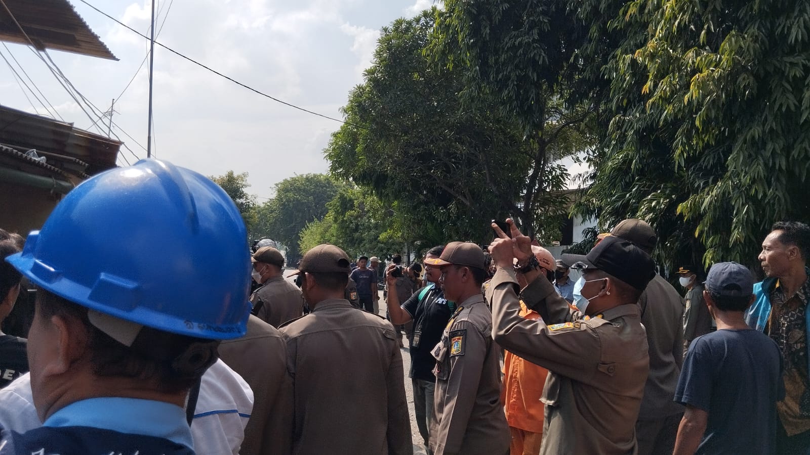 32 Rumah Dibongkar untuk Proyek Saluran Air, Warga Minta DPRD Turun Tangan