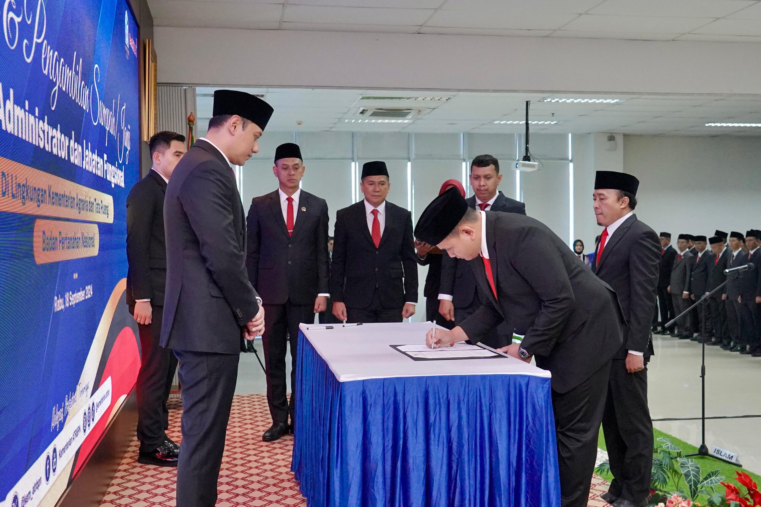 Lantik 327 Pejabat Kementerian ATR/BPN, AHY Harap Beri Dampak Baik untuk Institusi dan Masyarakat