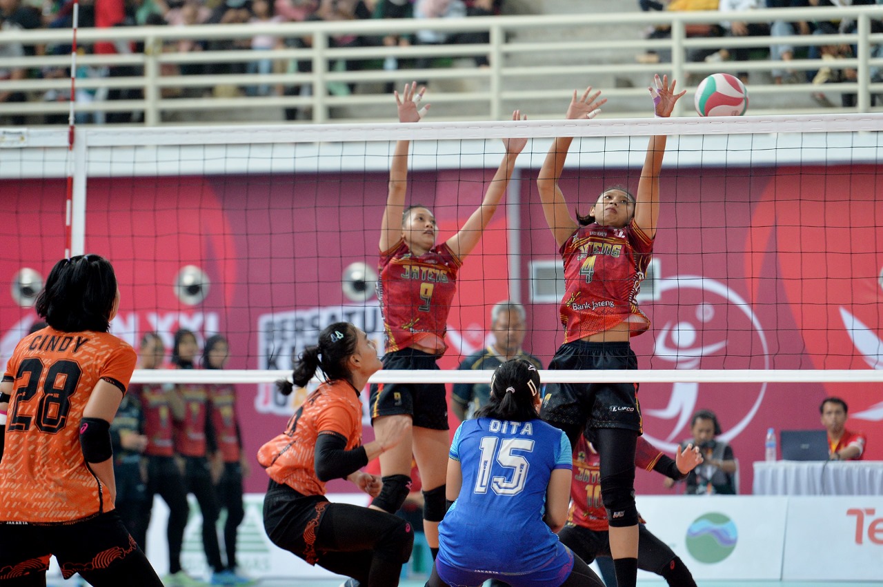 Tim Voli Putri DKI Jakarta Raih Juara 3 PON XXI Sumut Usai Kalahkan Jateng 3-0