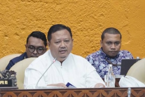 Komisi V Dukung Sanksi Pidana dan Denda Pelanggar Palang Pintu Kereta Api
