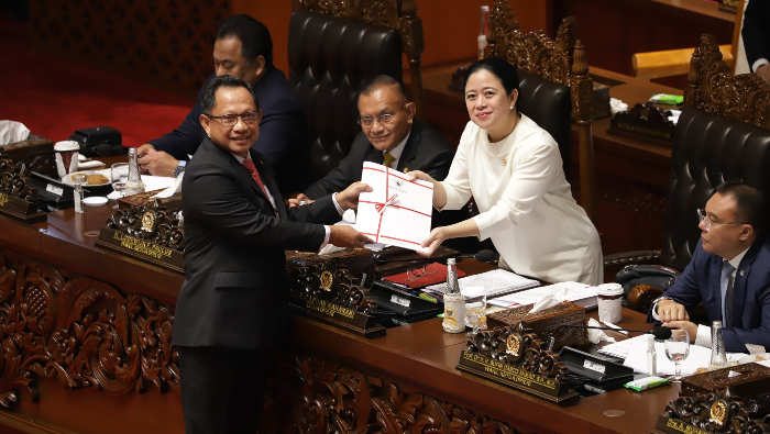 79 RUU tentang Kabupaten/Kota Resmi Diundangkan
