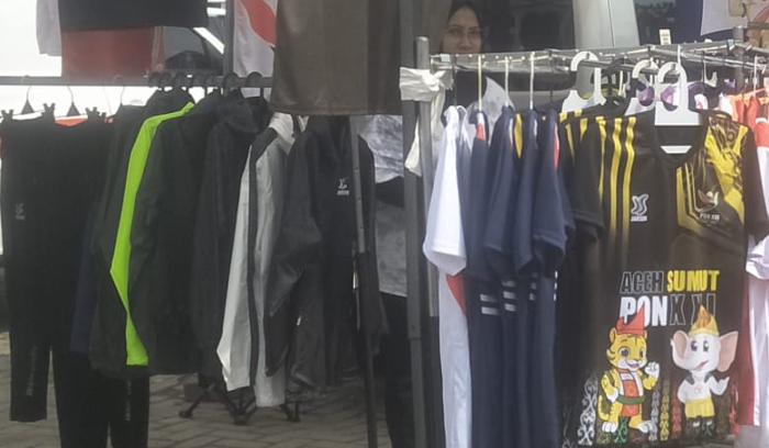 UMKM Medan Panen, Kaos Berlogo PON XXI Aceh-Sumut Laris Manis