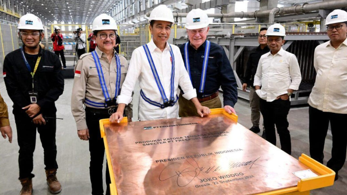 Presiden Jokowi Resmikan Smelter PT Freeport Indonesia, Ini Perkiraan Keuntungan yang Didapat Indonesia