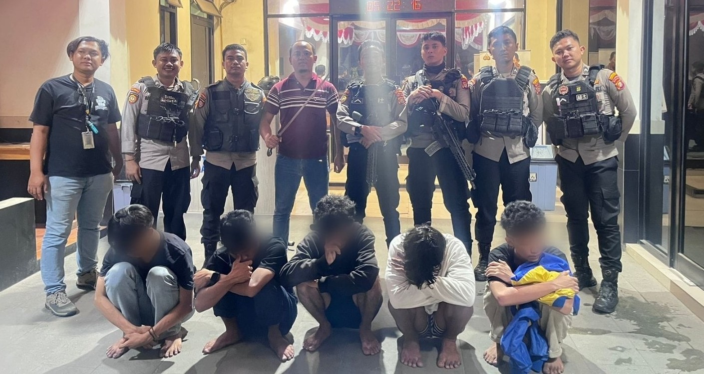 Bawa Sajam Hingga Narkoba, Belasan Remaja yang Hendak Tawuran Diamankan Polres Jakbar