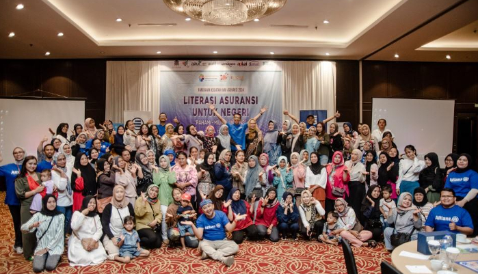 Sambut Hari Asuransi, Allianz Indonesia Beri Literasi Keuangan untuk Pelaku UMKM dan Pelajar