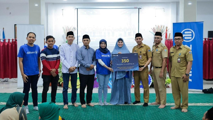 Allianz Syariah Lanjutkan Semangat Berbagi Kebaikan yang Menguatkan lewat Program Literasi dan Inklusi