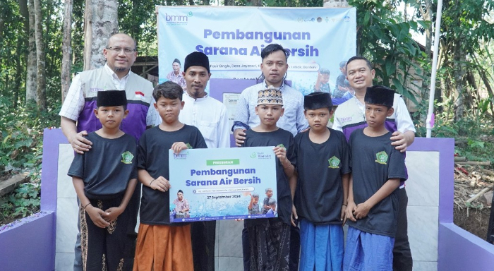 Bank Muamalat dan BMM Serahkan Bantuan Sosial untuk Warga Lebak Banten