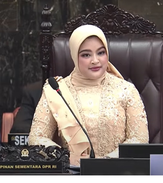 Annisa Mahesa: Anggota DPR Termuda yang Memimpin Sidang Pelantikan dengan Semangat Perubahan