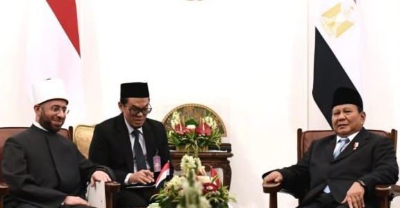Presiden Prabowo Subianto Terima Kunjungan Utusan Khusus Persatuan Emirat Arab dan Mesir di Istana Merdeka