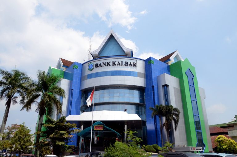Pefindo Beri Anugerah Bank Kalbar Peringkat idA, Rokidi : Menegaskan Posisi Bank Kalbar sebagai Bank yang Sehat