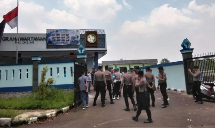 Kutuk Penganiayaan Wartawan di Bogor, Ketua PWI Jabar Minta Polisi Mengusut Tuntas