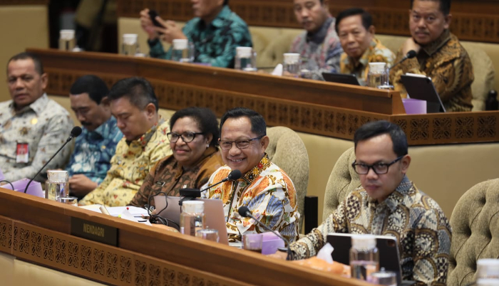 Rapat dengan Komisi II DPR RI, Mendagri Tito Paparkan Renstra Jangka Pendek Kemendagri dan BNPP