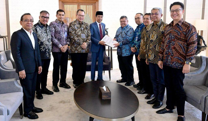 Bertemu Pansel KPK, Presiden Jokowi Terima Daftar Nama Capim dan Cadewas