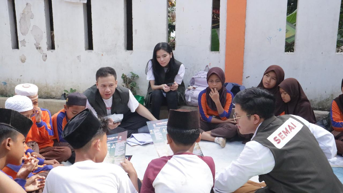 Dukung Indonesia Emas 2045, SEMAI Luncurkan Program Hambalang Mengajar dan MBG