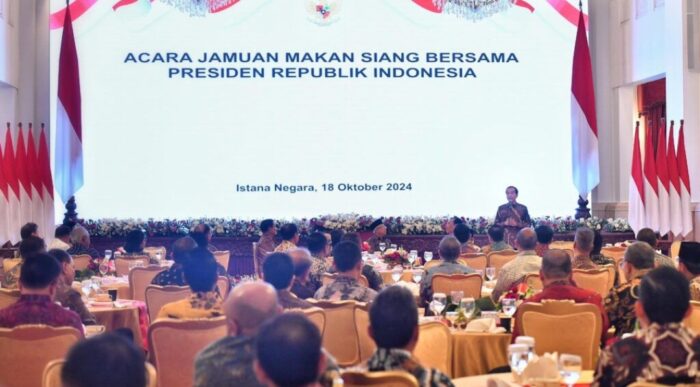 Gelar Jamuan Santap Siang di Istana Negara, Presiden Jokowi Pamit dengan Kabinet