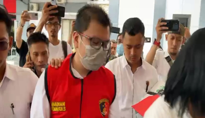Tim Kejaksaan Jawa Timur Tangkap dan Tahan Ronald Tannur