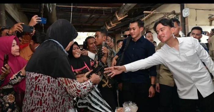 Usai Retret Kabinet, Wapres Gibran Tinjau Pasar Gotong Royong Magelang