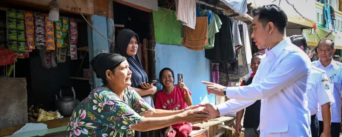 Wapres Kunjungi Warga Terdampak Banjir Rob di Muara Angke
