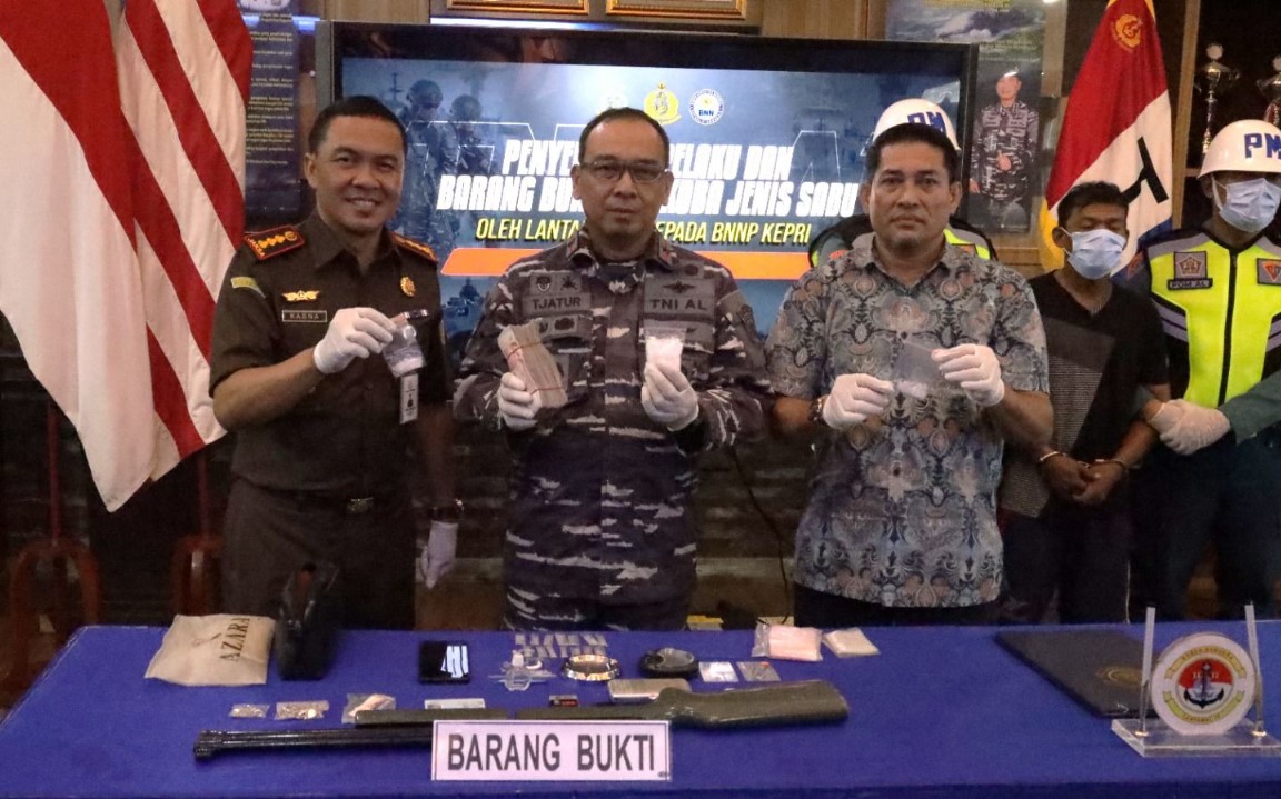 TNI AL Gagalkan Peredaran Sabu di Perairan Kepri