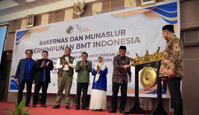 Wamenkop: Koperasi BMT Bisa Jadi Solusi Pengentasan Kemiskinan dan Jeratan Rentenir