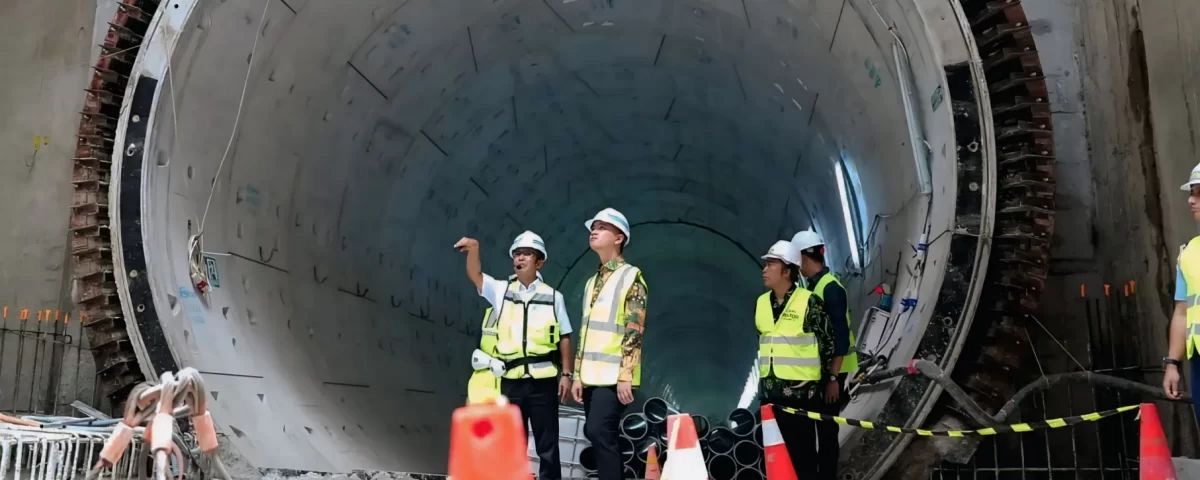 Tinjau Proyek MRT Fase 2A Glodok – Kota, Wapres Ingatkan Penyelesaian Agar Tepat Waktu