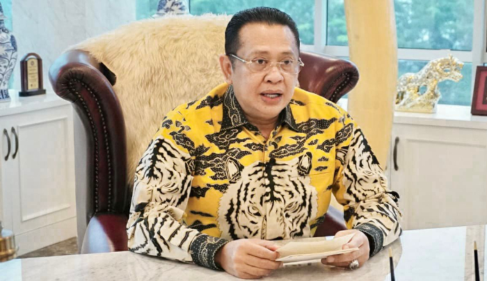 CATATAN POLITIK SENAYAN: Memahami Gagasan Presiden Prabowo Tentang Mengurangi Ketergantungan