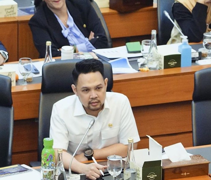Anggota DPR Soroti Layanan PLN, Kritik Pemadaman dan Proyek yang Tertunda