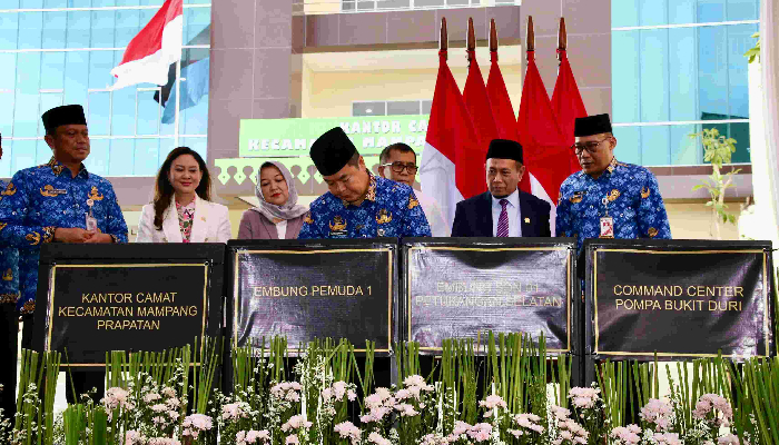Pj Gubernur Teguh Resmikan 4 Fasum di Jakarta Selatan, 3 di antaranya Terkait Mengatasi Banjir