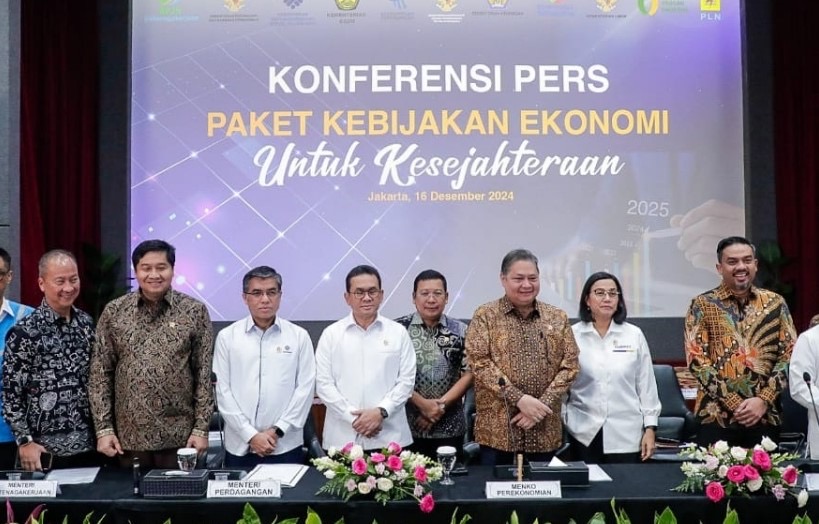 Menaker Yassierli Umumkan Tiga Paket Kebijakan Ekonomi untuk Dukung Ketenagakerjaan
