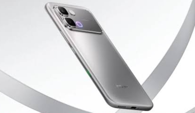 Infinix Note Edge Segera Hadir: Desain Tipis dengan Baterai Raksasa